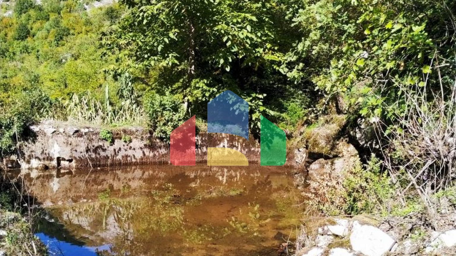 Имение на Скадарском озере