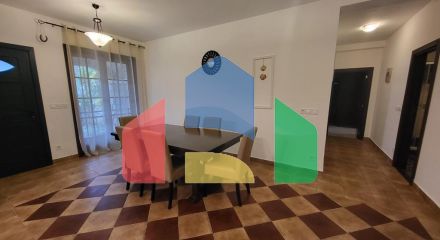 Просторная квартира на первом этаже с отдельным входом и частным бассейном в Костанице