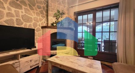 Просторная квартира на первом этаже с отдельным входом и частным бассейном в Костанице