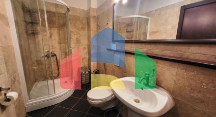 Просторная квартира на первом этаже с отдельным входом и частным бассейном в Костанице