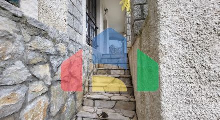 Просторная квартира на первом этаже с отдельным входом и частным бассейном в Костанице