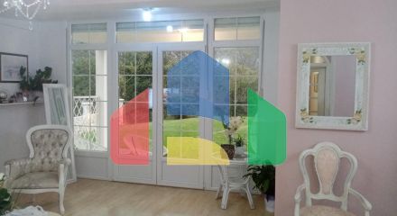Двухэтажный дом с благоустроенным участком над Котором, Шкальяри.
