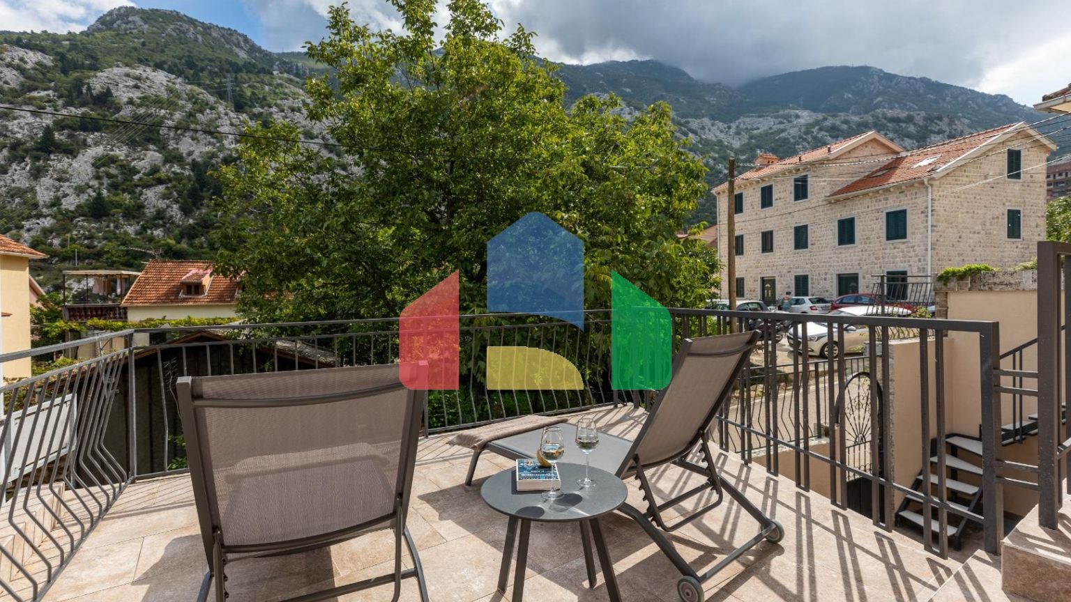 Продаётся дом в Шкаляри, Которский залив!