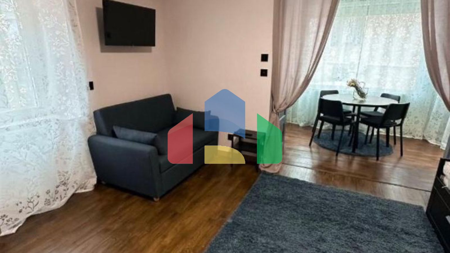 Доходный действующий мини-отель во Франции, Бургундия