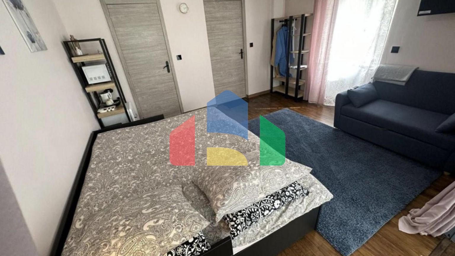 Доходный действующий мини-отель во Франции, Бургундия Доходный действующий мини-отель во Франции, Бургундия