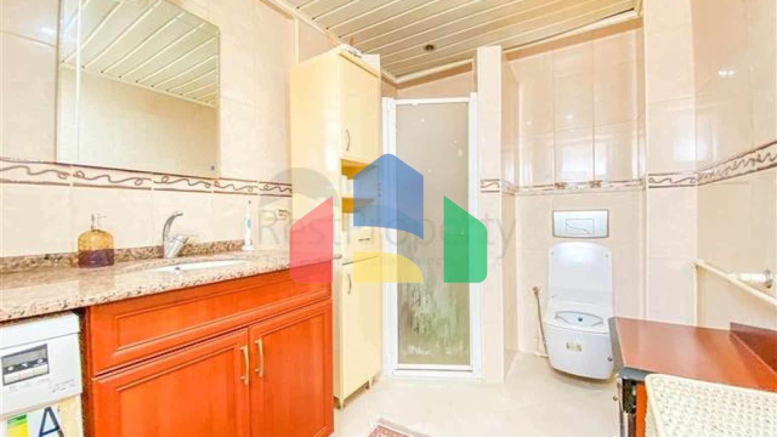 Трикімнатна квартира для постійного проживання дружної сім'ї