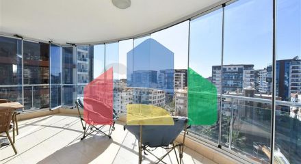Велика квартира 2 + 1 з захоплюючим видом на місто