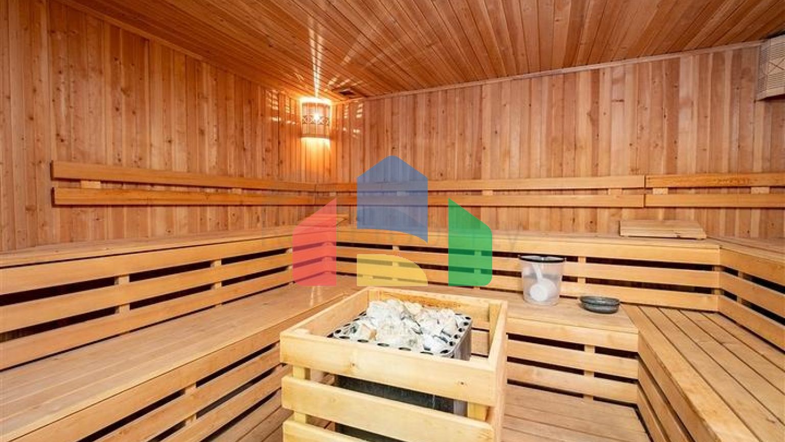 Велика квартира 2 + 1 з захоплюючим видом на місто