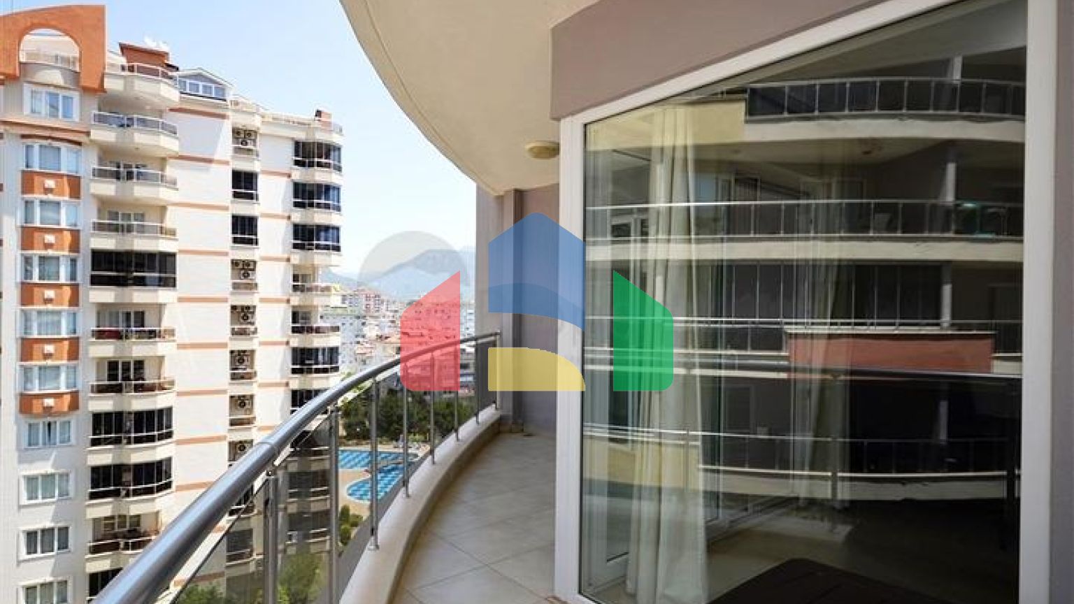 Квартира плануванням 2+1 в центральному районі Аланії-Джікджіллі