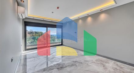 Современная роскошная вилла в центре Джикджилли с панорамным видом на море
