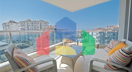 Сімейна квартира в доглянутому комплексі з готельною інфраструктурою