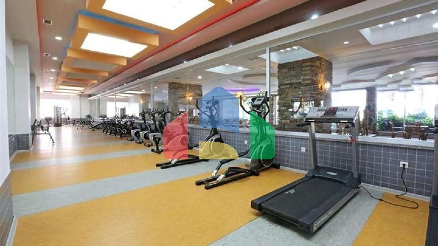 Простора квартира 2 + 1 поруч з ТЦ Аланіум