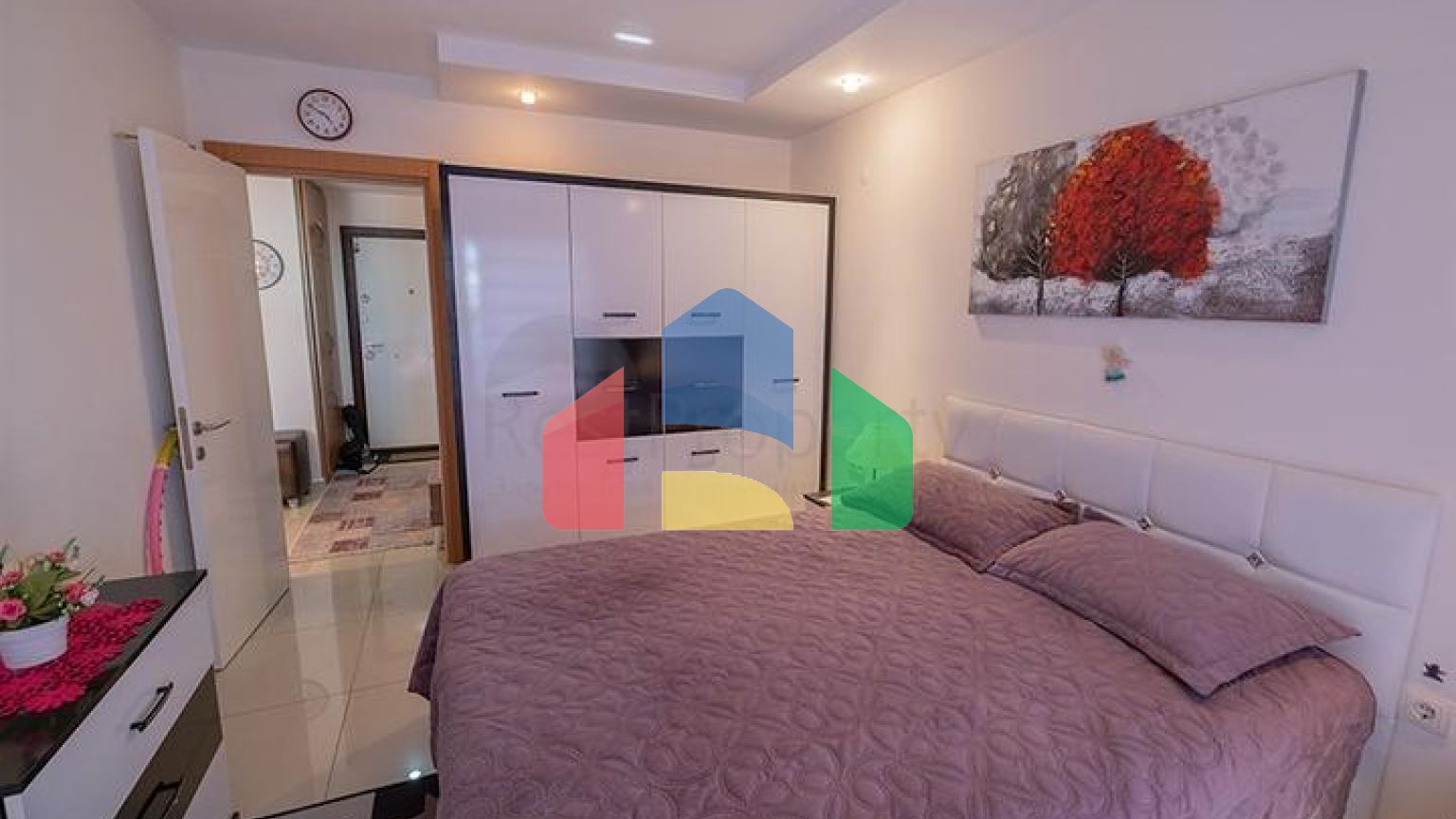 Простора квартира 1+1 в центральному районі Аланії