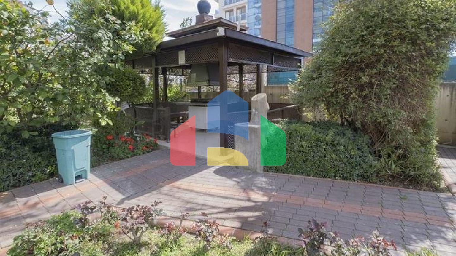 Простора квартира 1+1 в центральному районі Аланії