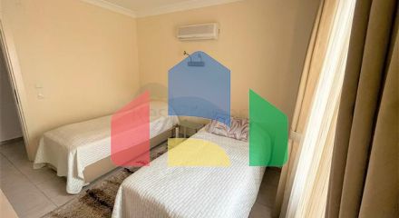 Затишна трикімнатна квартира в Джікджіллі