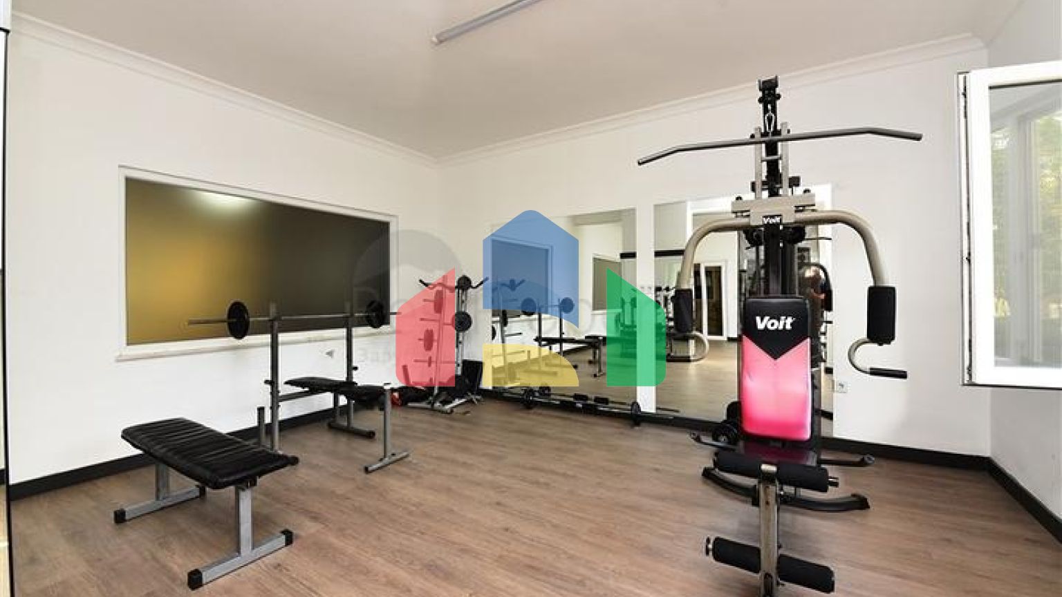 Затишна трикімнатна квартира в Джікджіллі