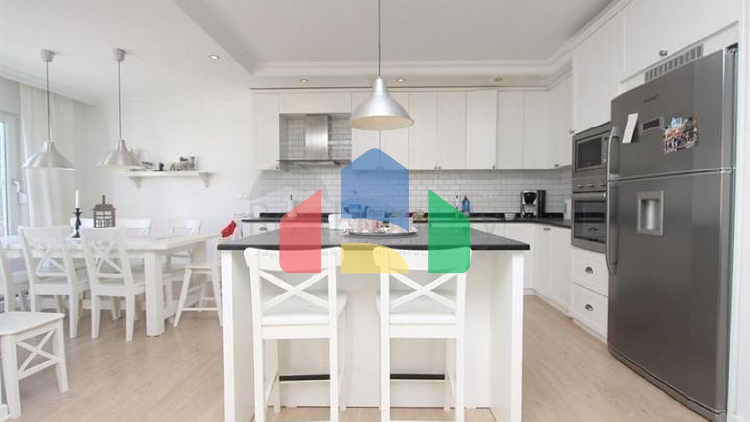 Простора квартира 3 + 1 в районі Джікджіллі