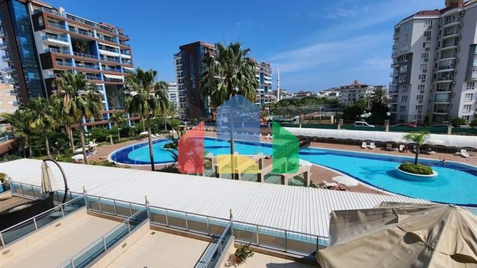 Квартира в сучасному комплексі у відкритому районі для отримання ВНЖ