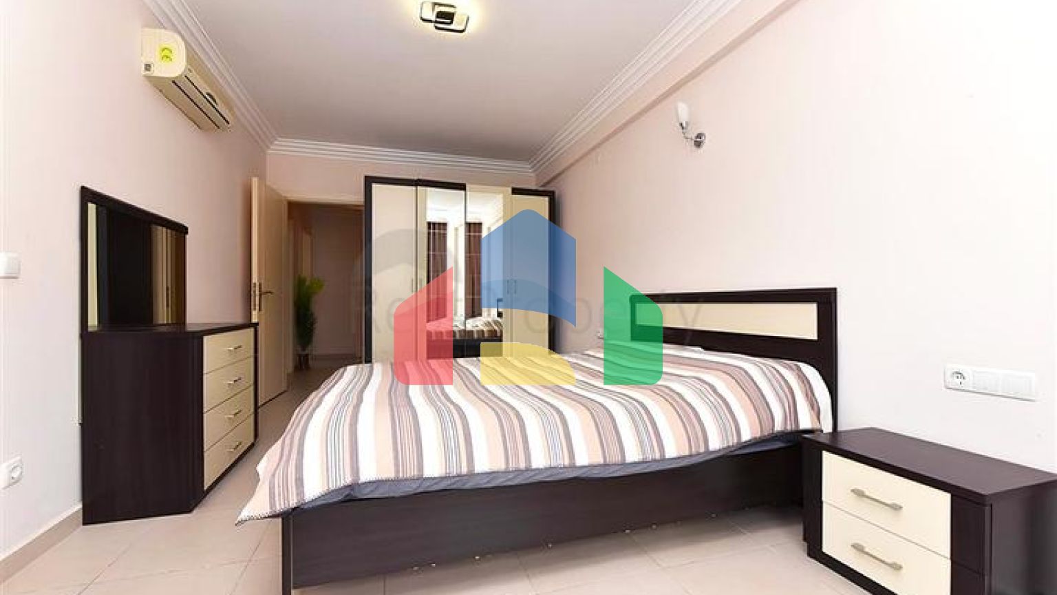 Квартира 2+1 в сучасному комплексі з видом на море та інфраструктурою