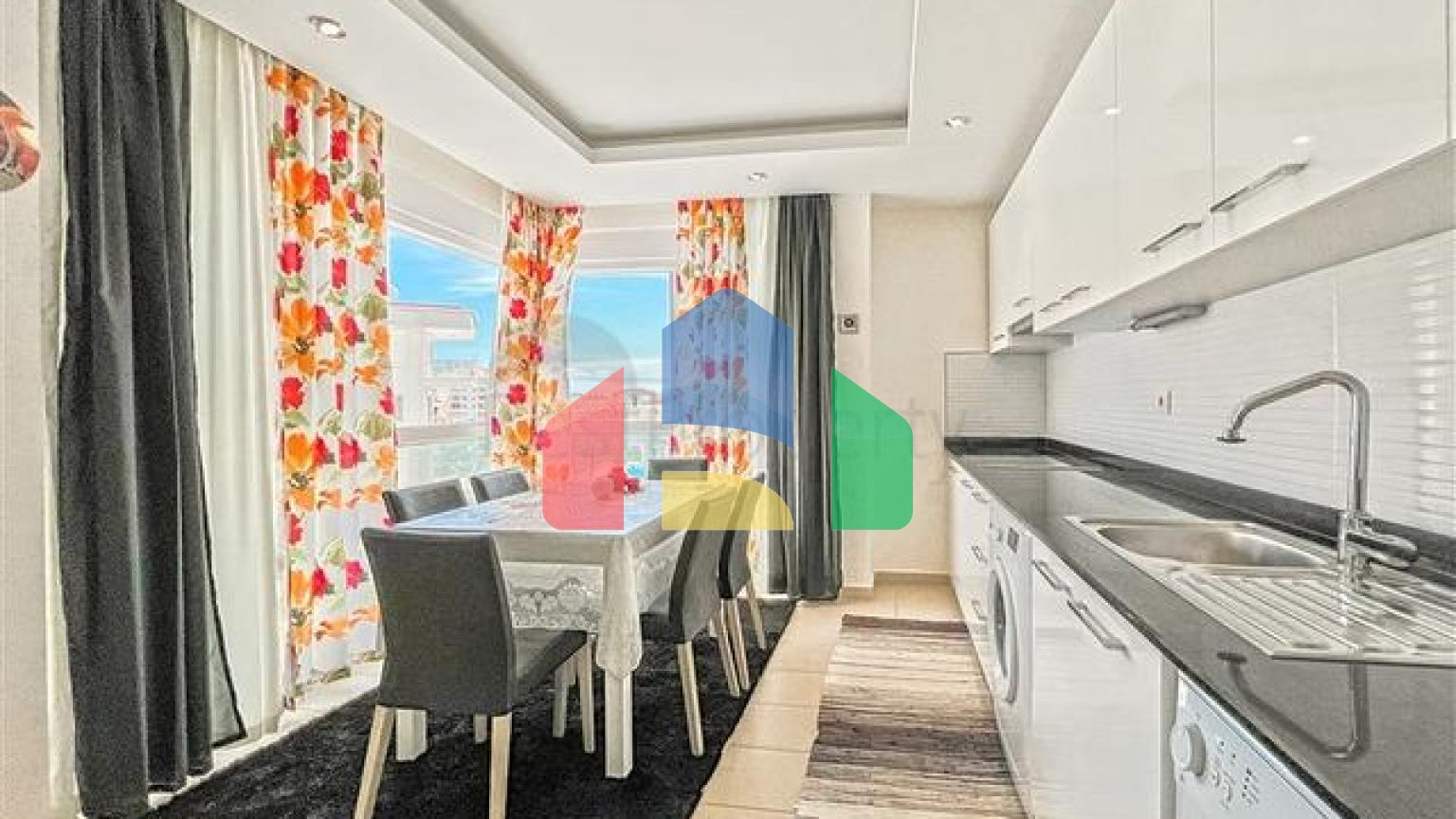 Світла квартира 2 + 1 в районі Джікджіллі