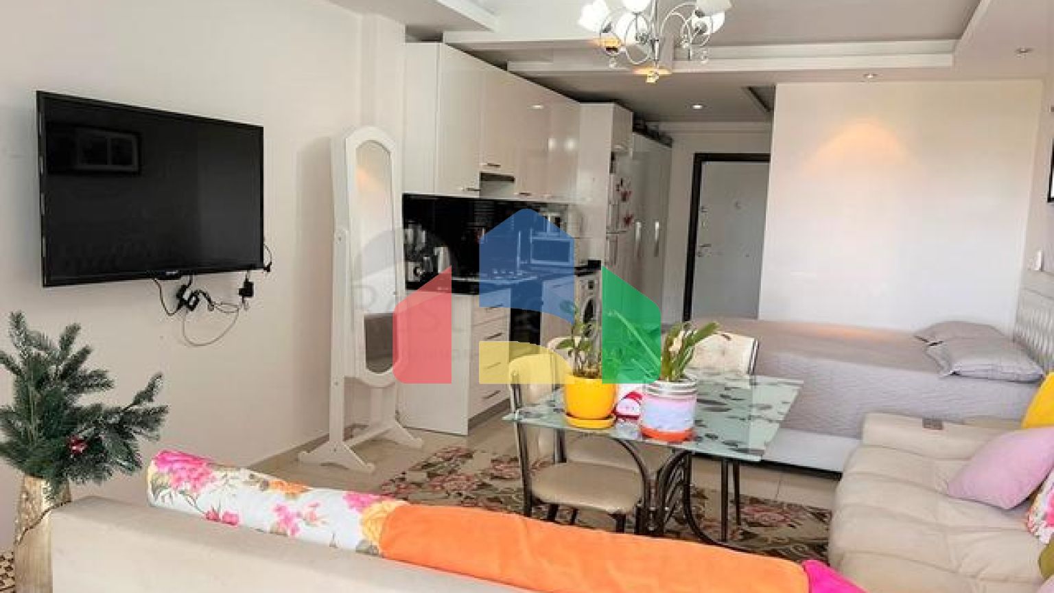 Студия в знаменитом и востребованном комплексе в районе Джикджилли