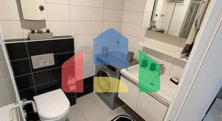One-bedroom apartment with a beautiful view of the infrastructure