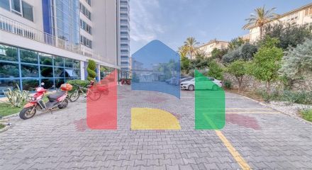 Двокімнатна квартира з гарним видом на інфраструктуру