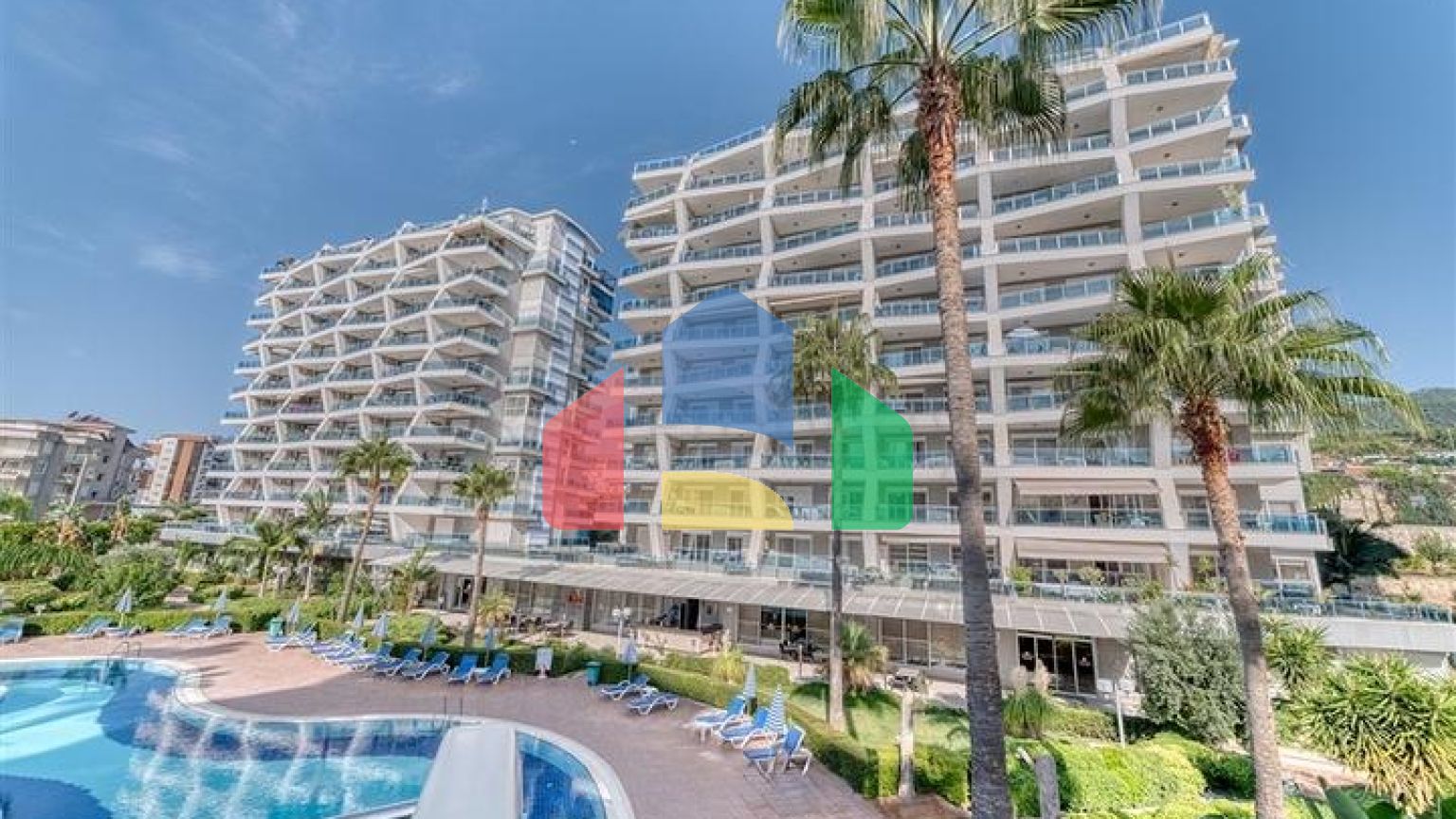 Двокімнатна квартира з гарним видом на інфраструктуру