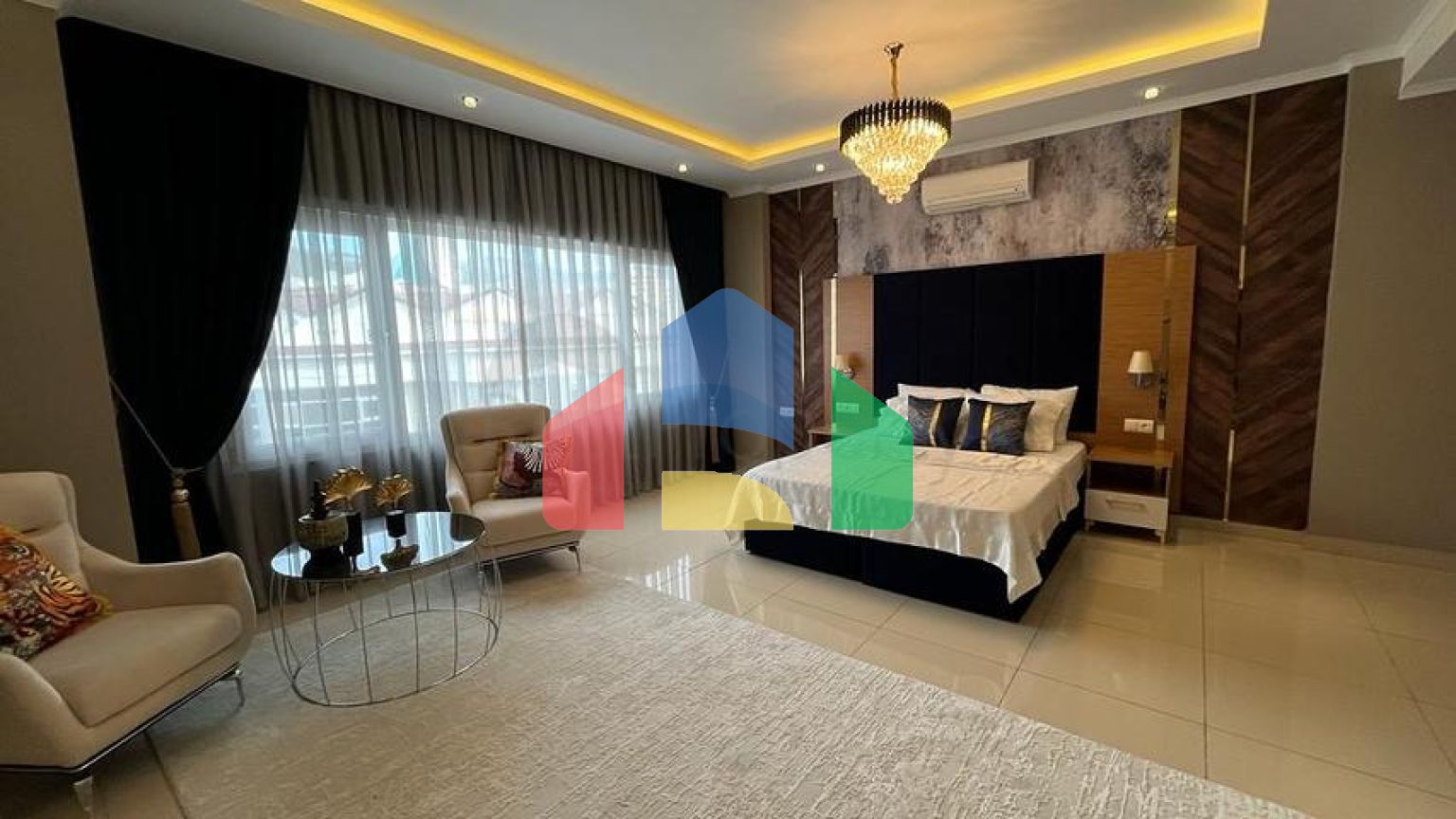 Просторий пентхаус 4+1 у популярному житловому комплексі в районі Джікджіллі