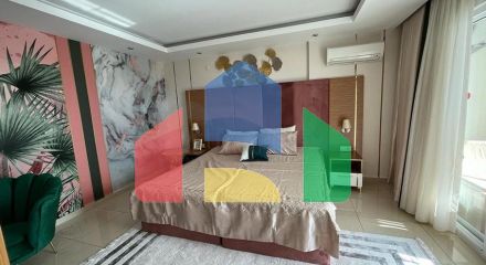 Просторий пентхаус 4+1 у популярному житловому комплексі в районі Джікджіллі