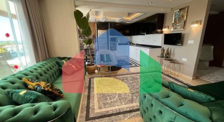 Просторий пентхаус 4+1 у популярному житловому комплексі в районі Джікджіллі