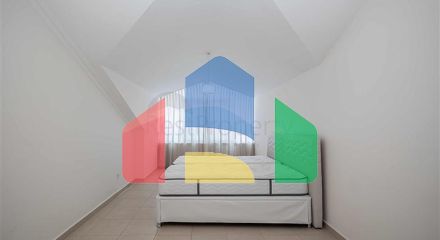 Просторный пентхаус с террасой и видом на море в престижном жилом комплексе