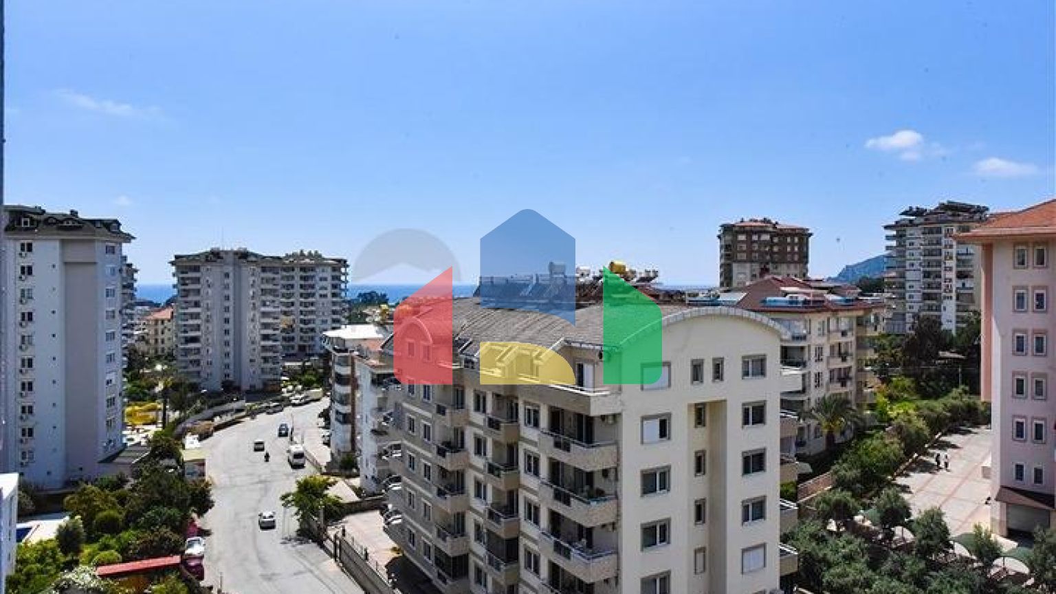 Простора квартира з видом на море і гори в районі Джікджіллі