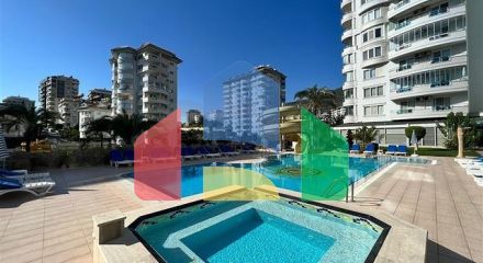 Простора квартира з видом на море і гори в районі Джікджіллі