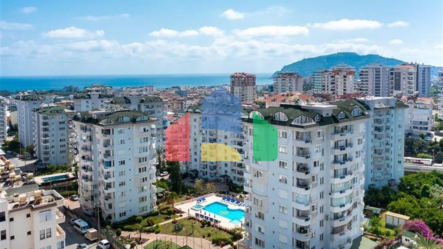 Простора квартира з видом на море і гори в районі Джікджіллі