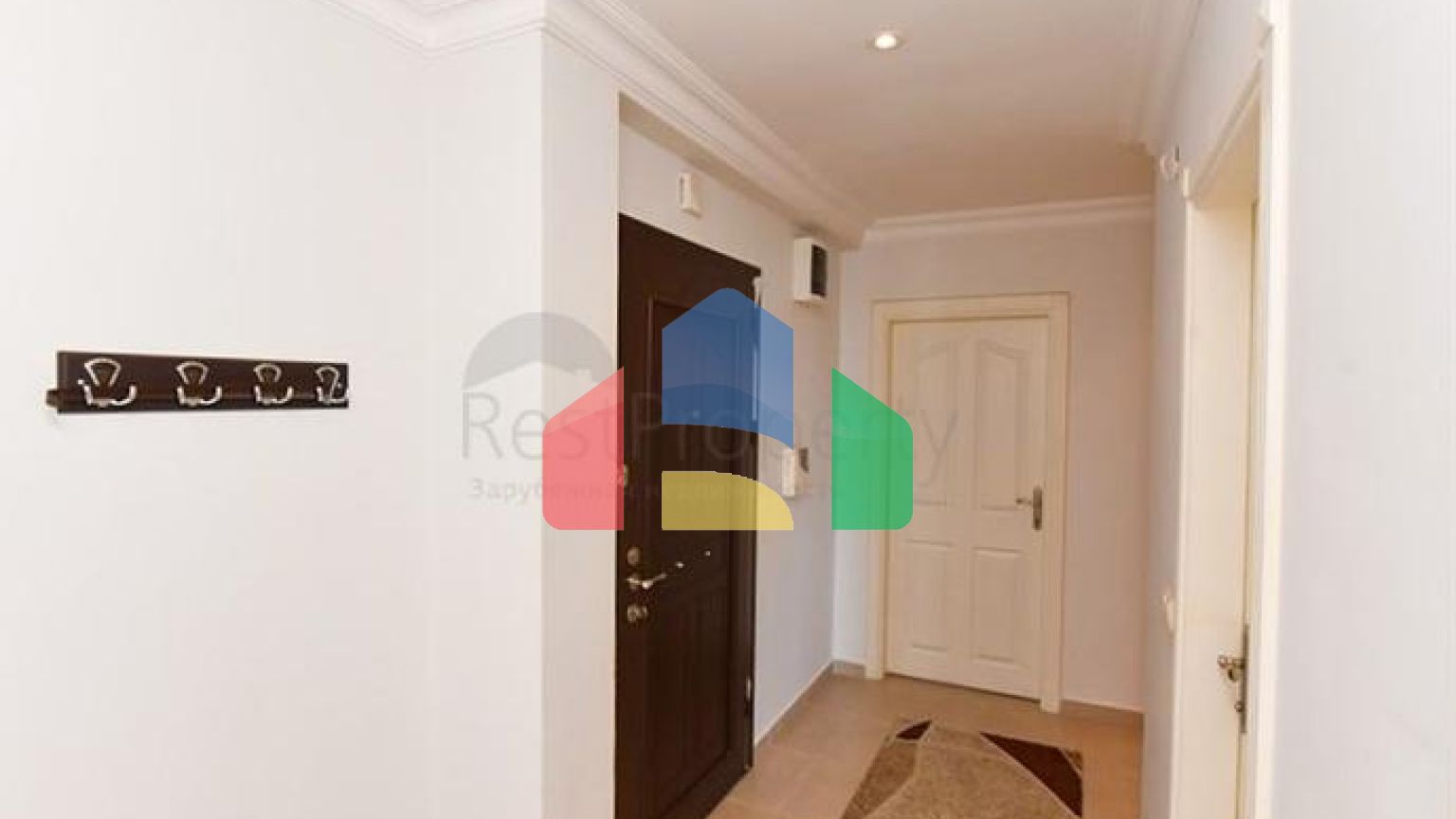 Простора квартира з видом на море і гори в районі Джікджіллі