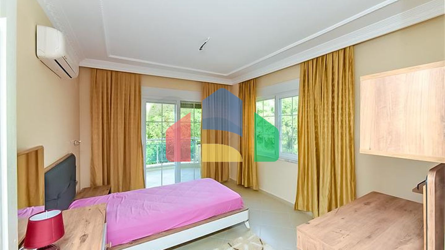 Квартира 4 + 1 для великої родини