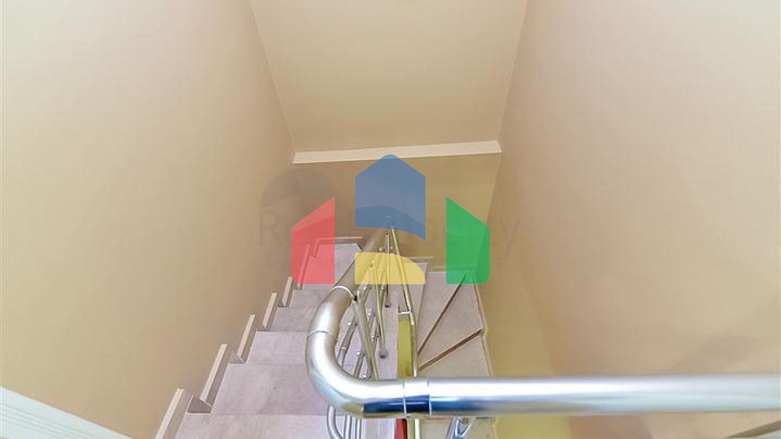 Квартира 4 + 1 для великої родини