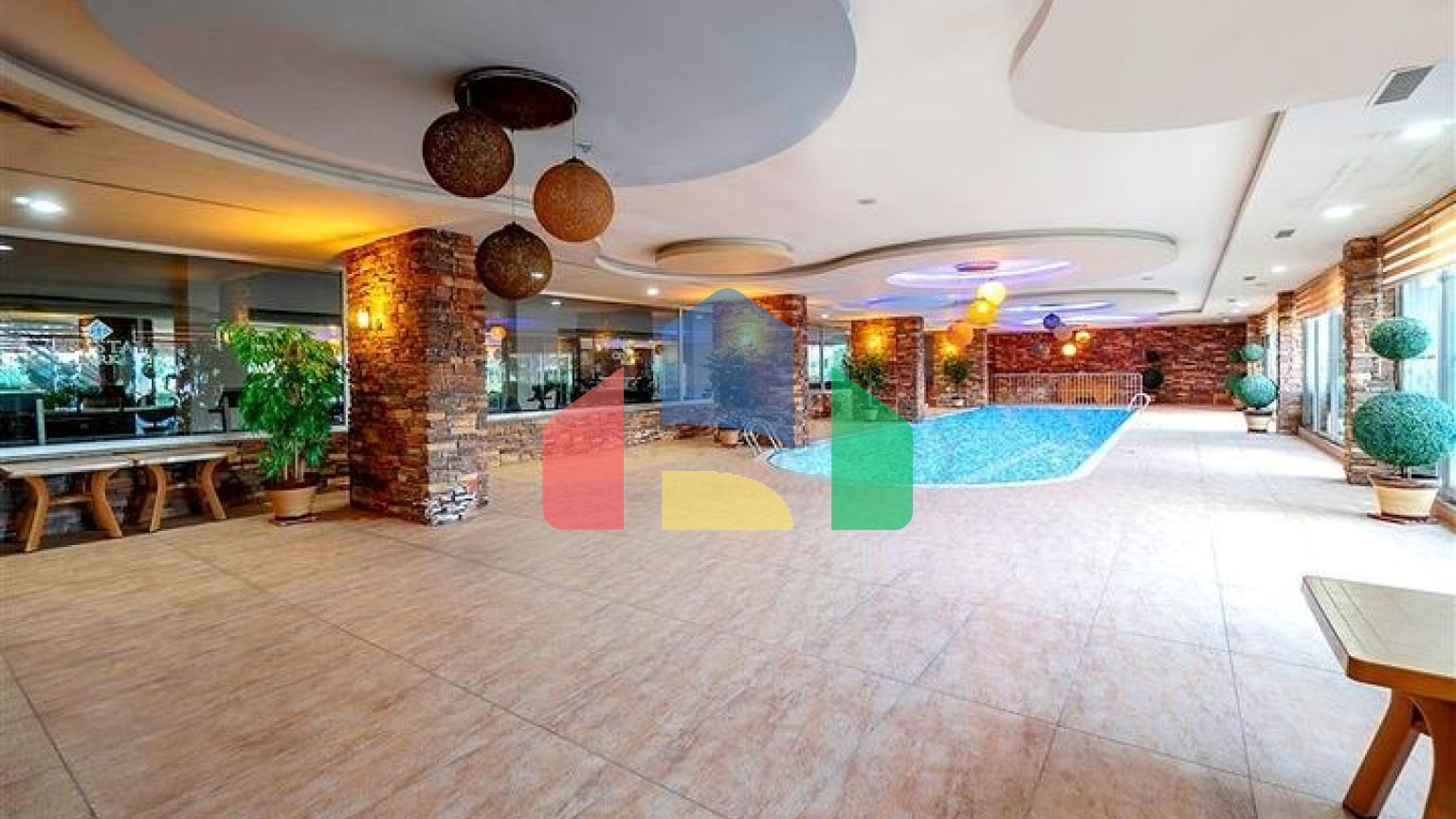 Квартира-студія 0 + 1 в спальному районі Аланії