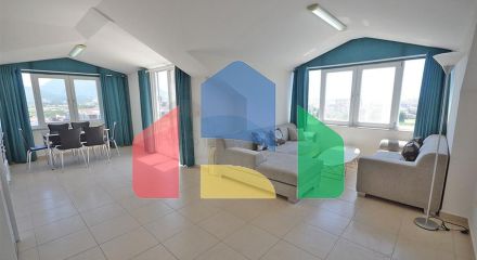 Простора квартира 4+2 в комплексі з розкішною інфраструктурою в Аланьї Простора квартира 4+2 в комплексі з розкішною інфраструктурою в Аланьї