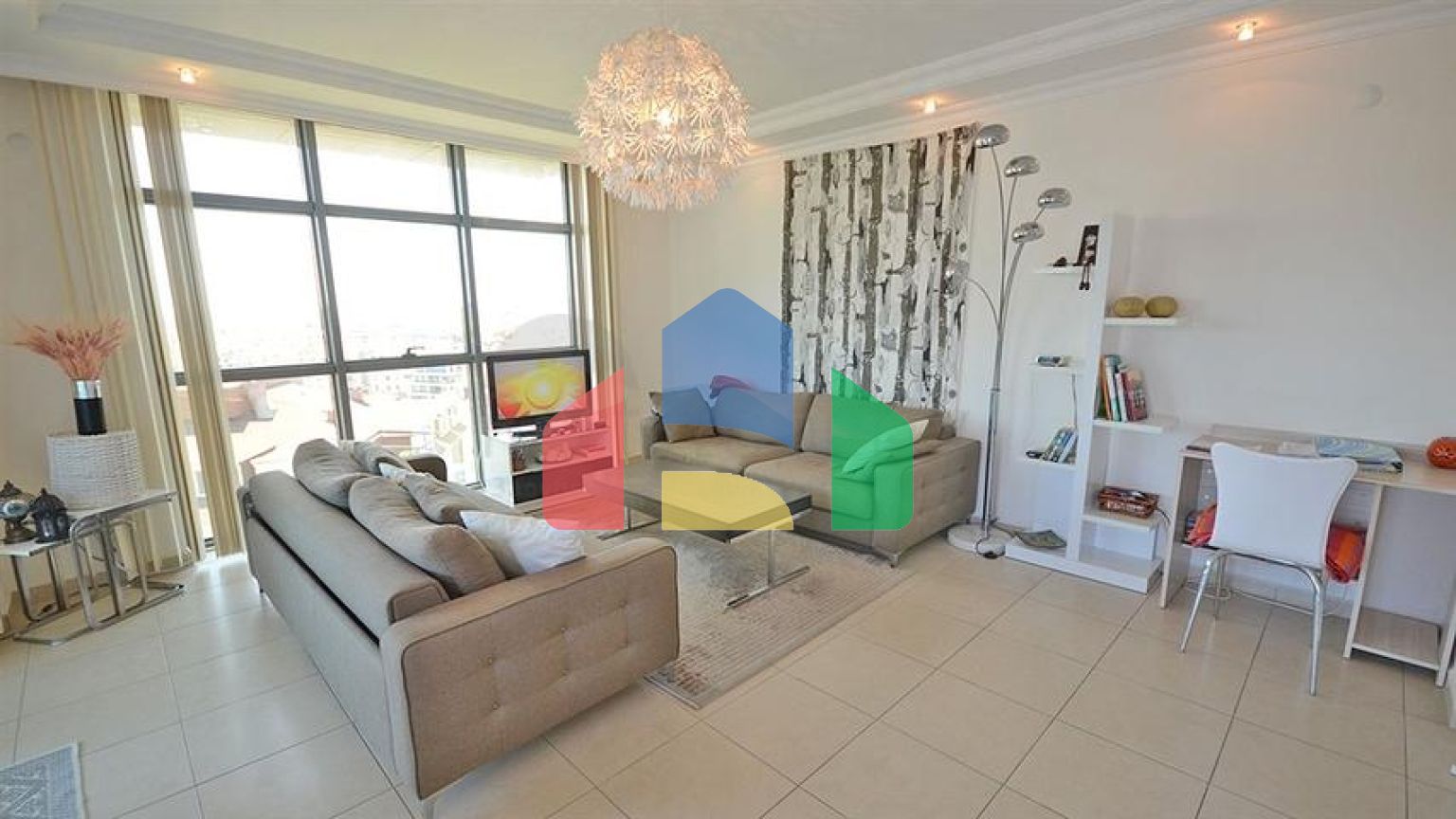 Простора квартира 4+2 в комплексі з розкішною інфраструктурою в Аланьї