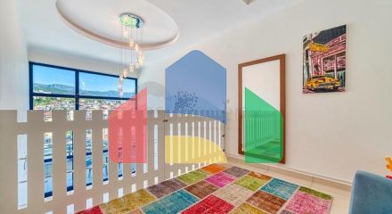 Елегантний пентхаус з видом на море в серці Аланії