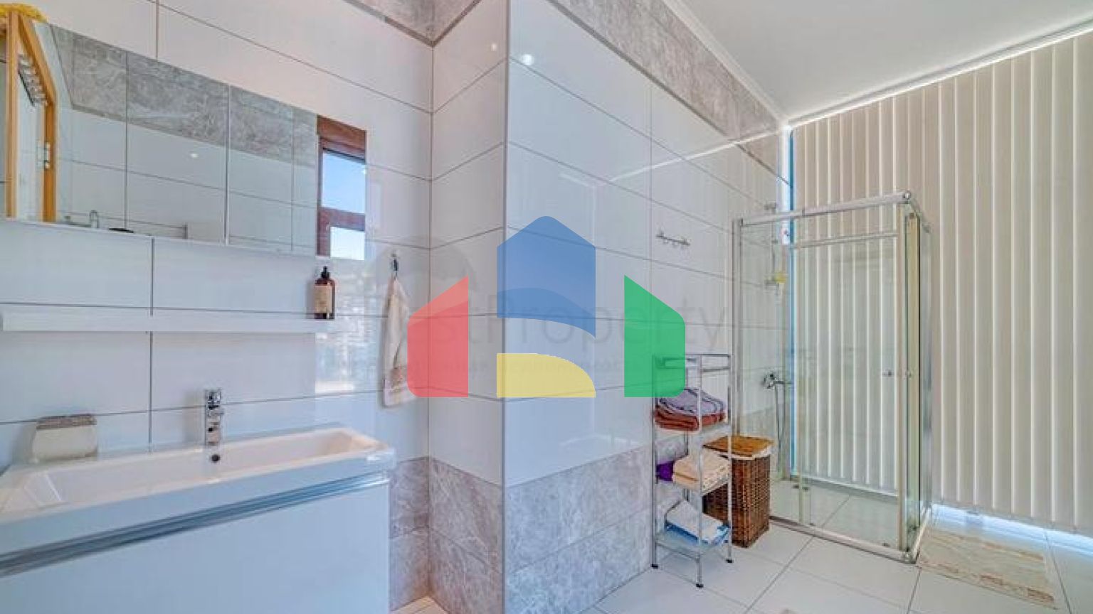 Елегантний пентхаус з видом на море в серці Аланії