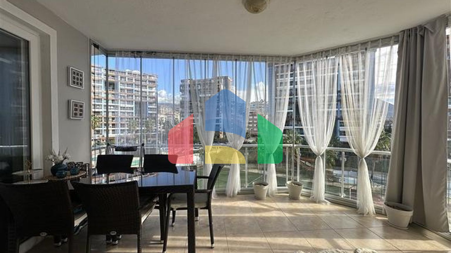 Затишна мебльована квартира 1+1 в престижному районі Джікджіллі