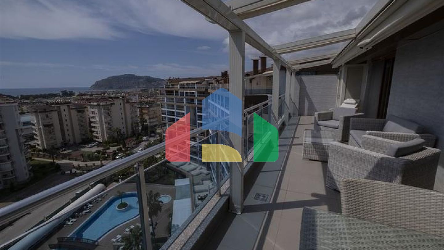 Пентхаус 3 + 1 з видом на море в районі Джікджіллі