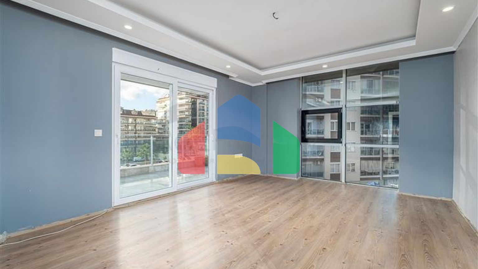 Большой пентхаус от собственника планировкой 4+1 в районе Джикджилли