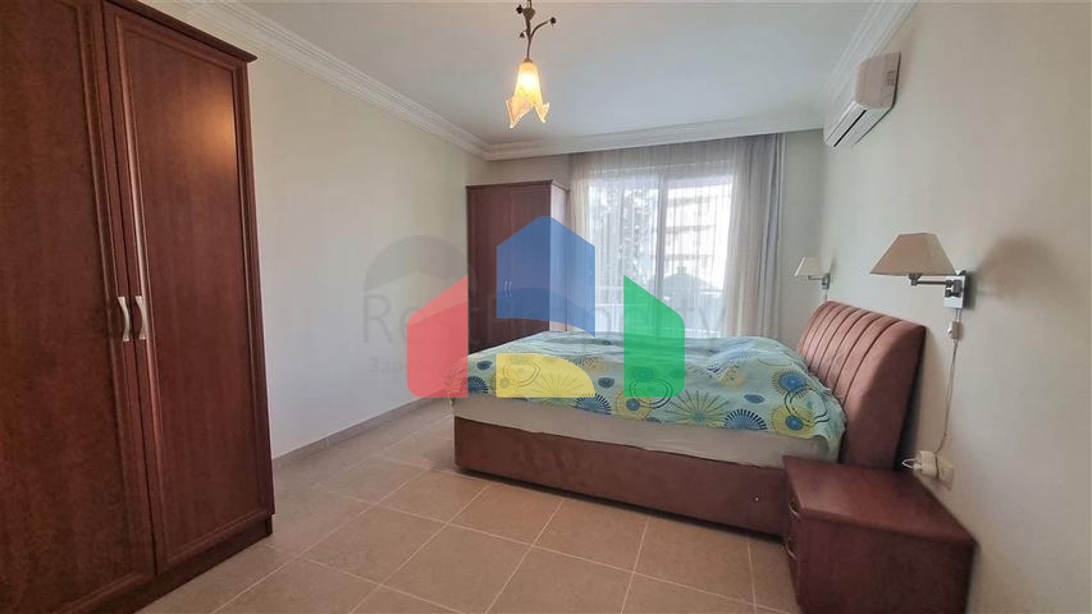 Простора квартира 2 + 1 в районі Джікджіллі