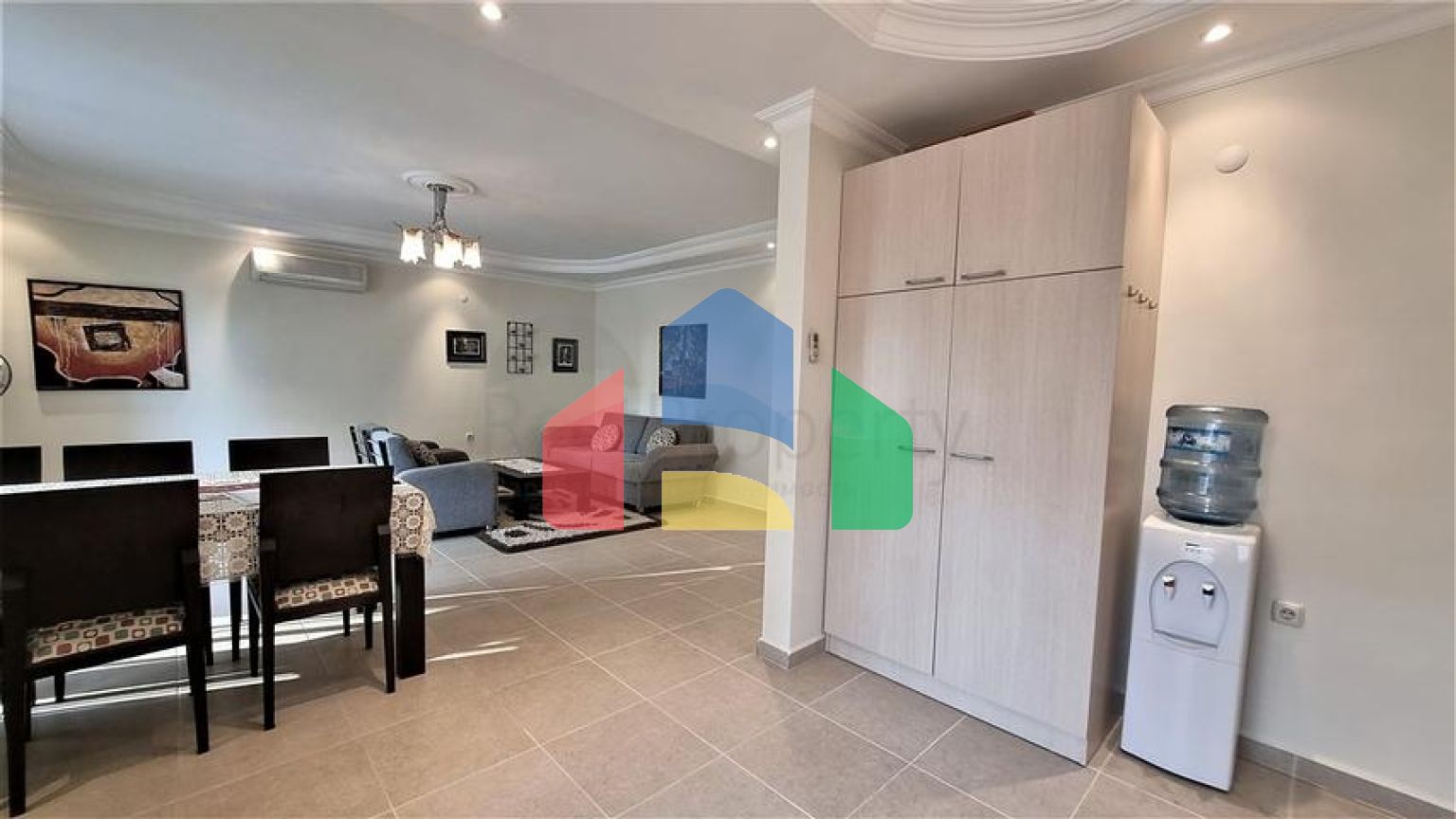 Простора квартира 2 + 1 в районі Джікджіллі