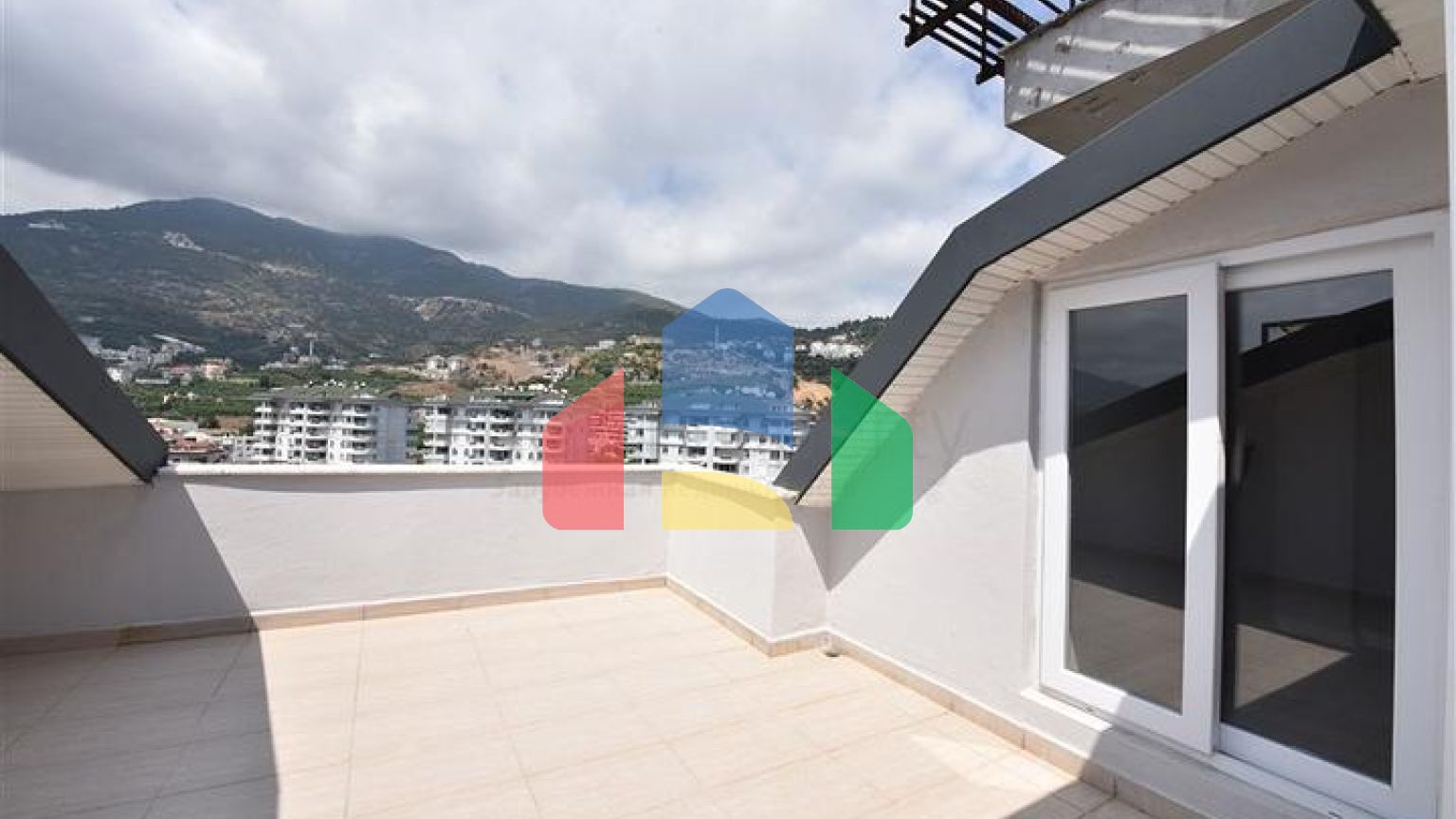 Пентхаус 6 + 2 в районі Джікджіллі