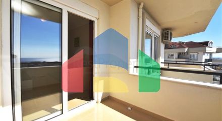 Простора квартира 2 + 1 в районі Джікджіллі